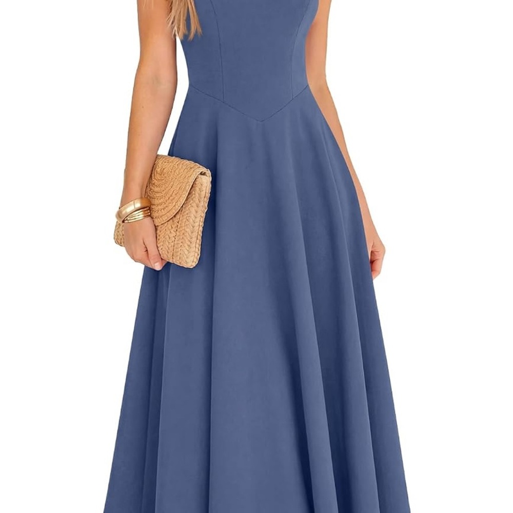 Sleeveless Blue Maxi Dress with Fitted Waist